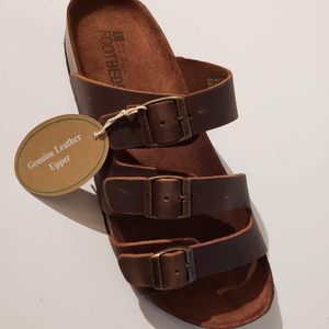 New* Greatest Brown Leather footbed's Sandals